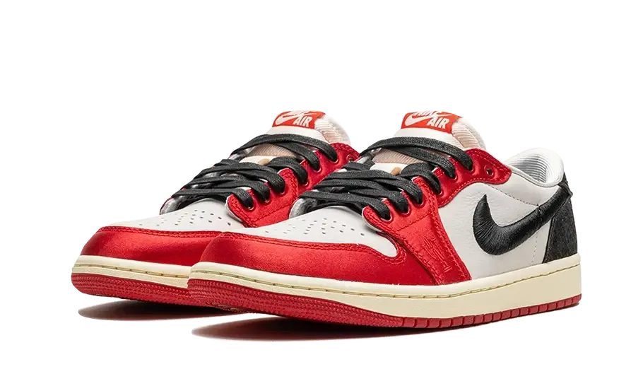 Air Jordan 1 Retro Low OG Trophy Room Away