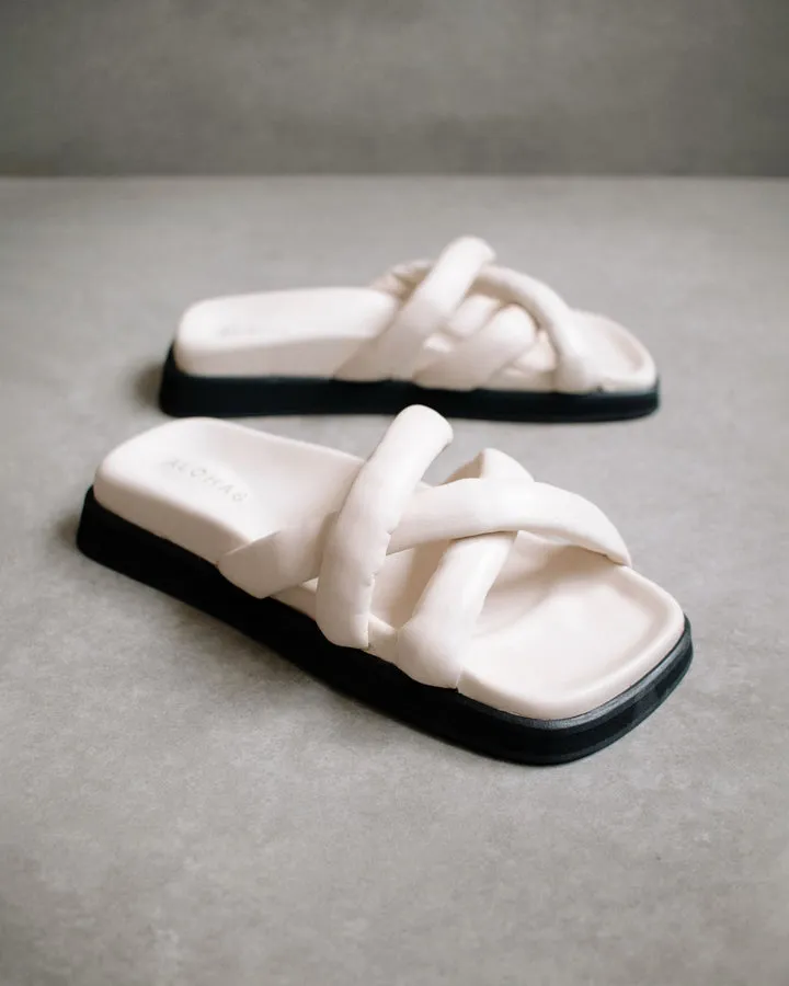 Alohas - Slip on Cross in Ivory