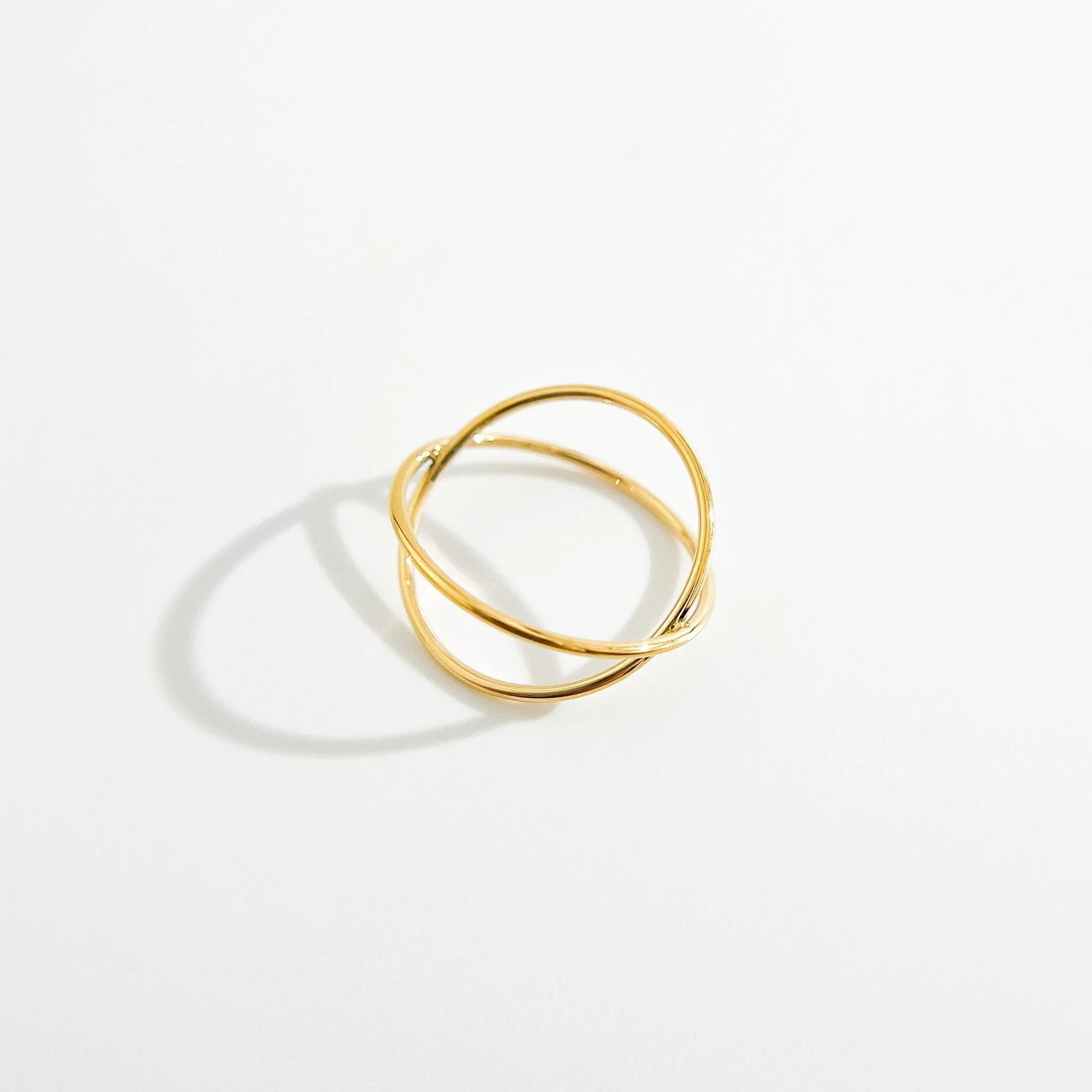 Criss Cross Gold Ring