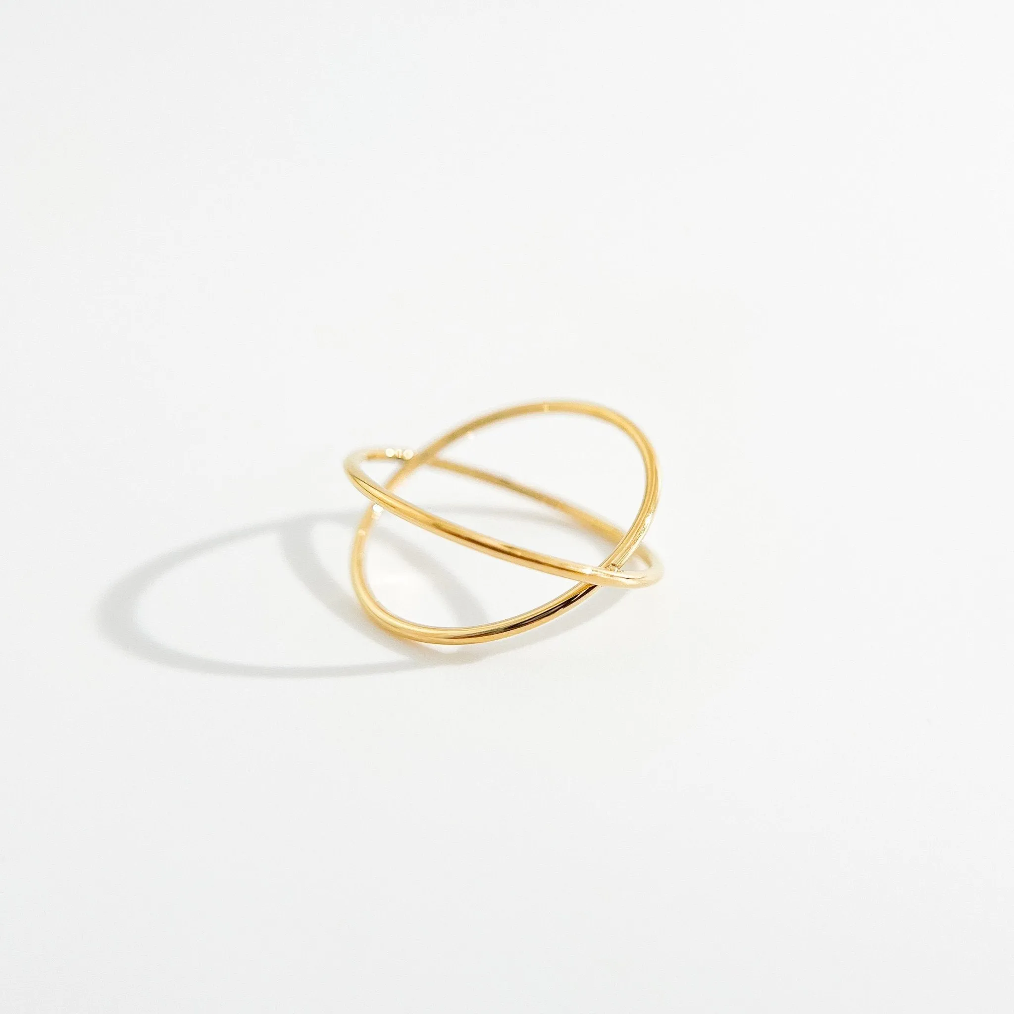 Criss Cross Gold Ring