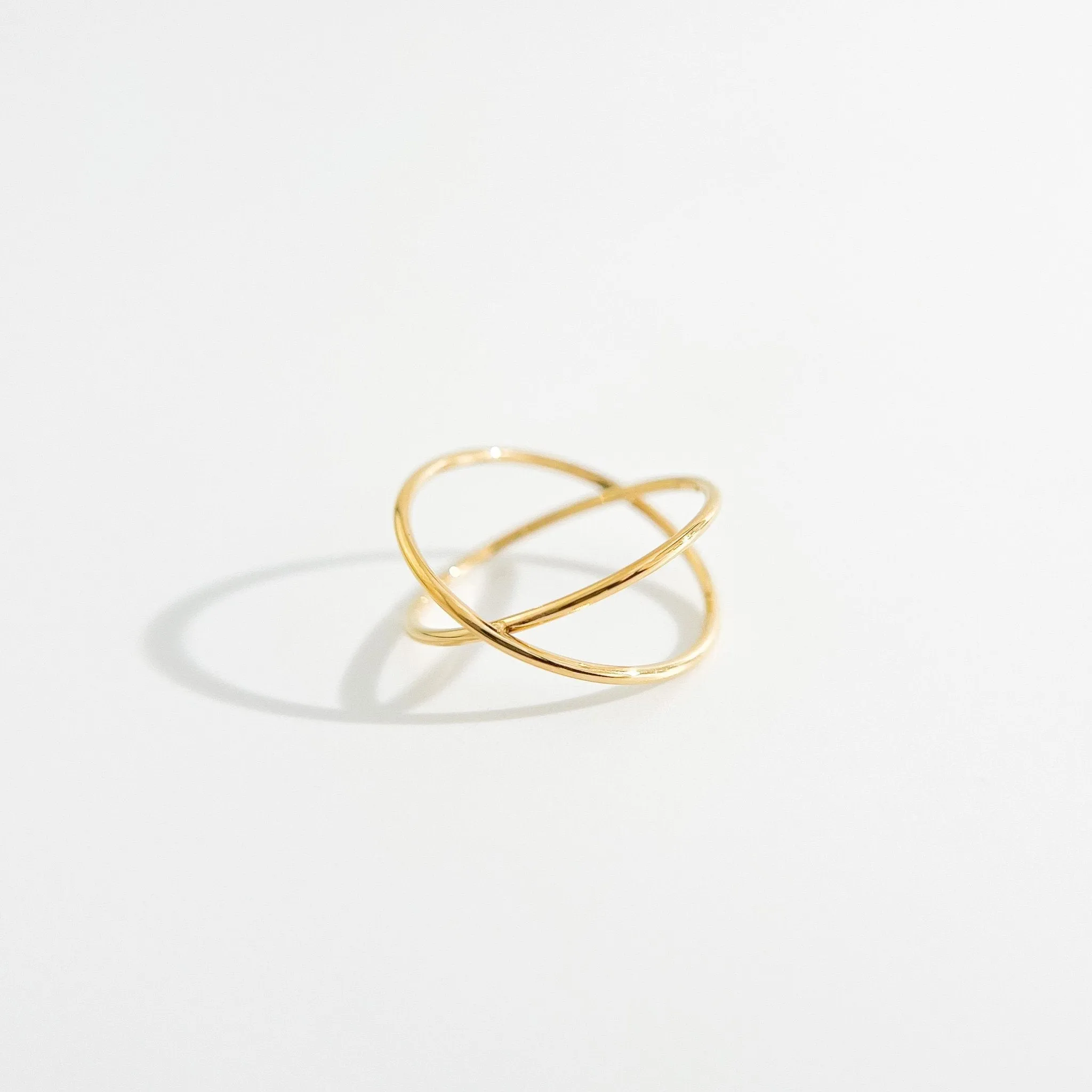 Criss Cross Gold Ring