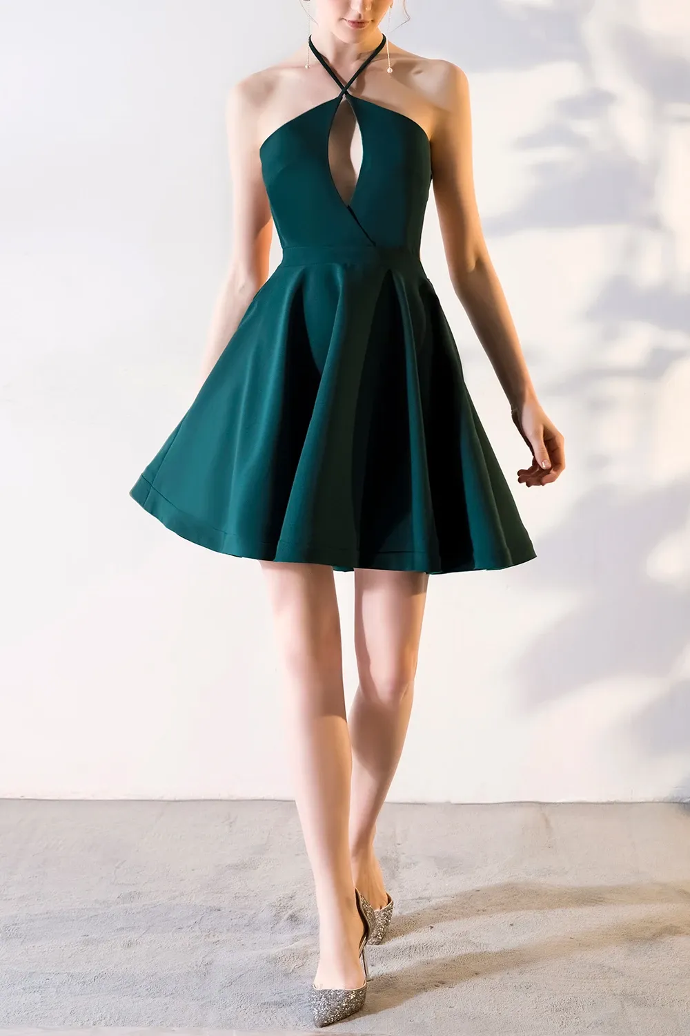 Green Halter Short Homecoming Dress, A Line Sleeveless Graduation Dress UQH0006