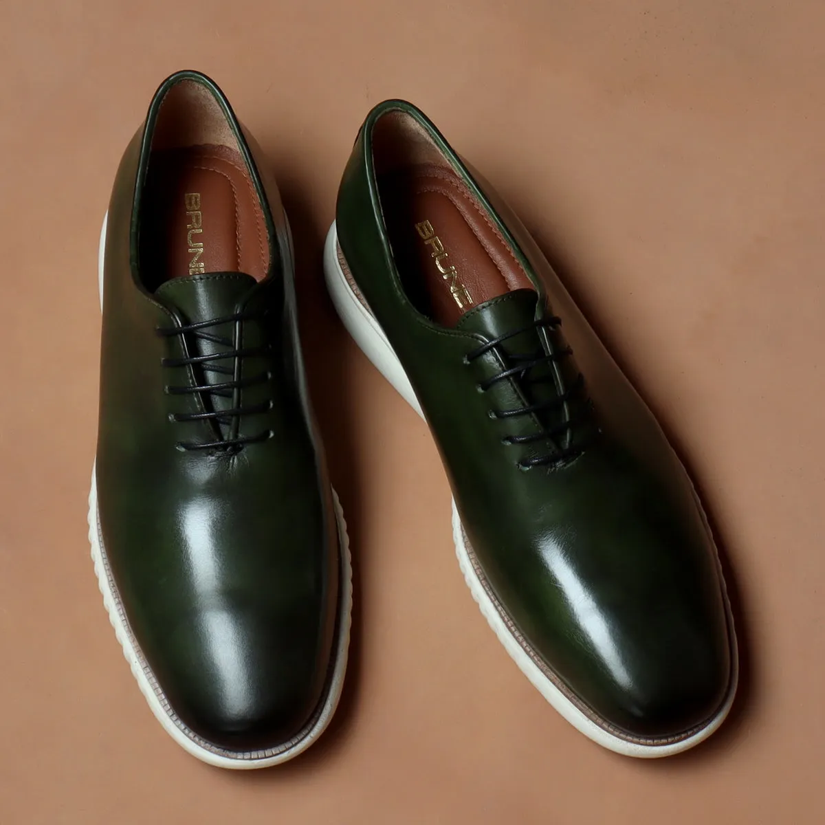 Green One Piece Leather Sneakers With Oxford Lace-Up Contrasting Sole