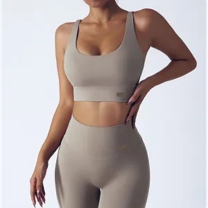 Kye Crop Top 2.0 - Pastel Khaki