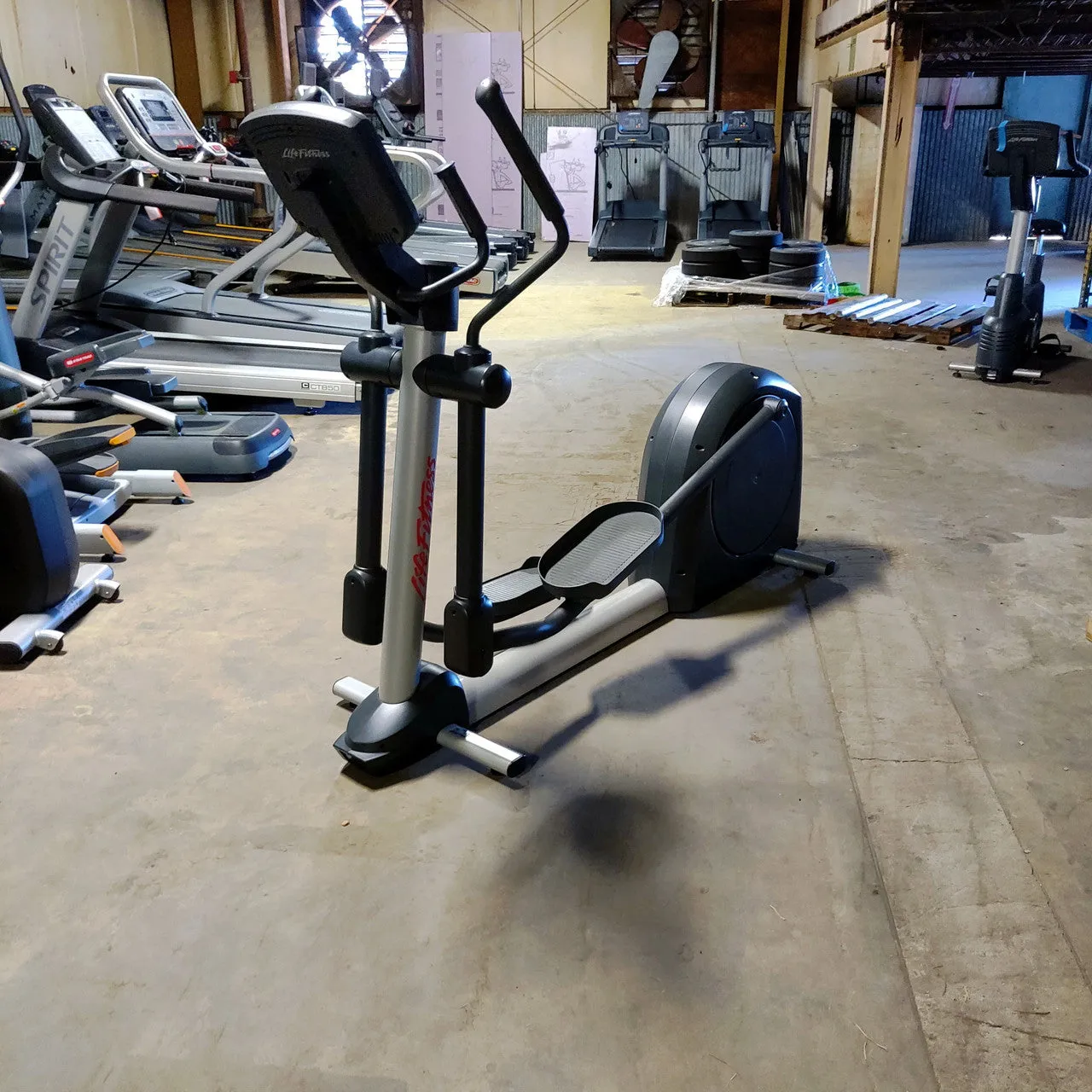 Life Fitness Elliptical Activate Series