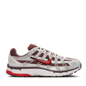 NIKE W P-6000