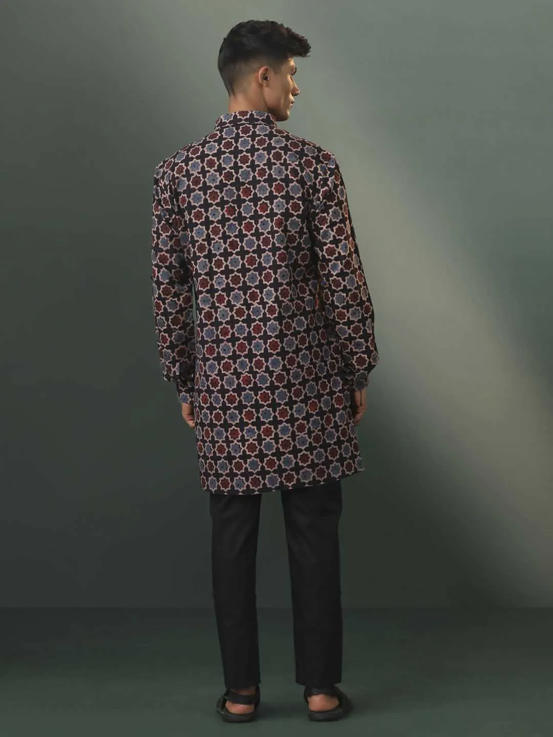 VASTRAMAY Men's Black Ajrakh Printed Kurta Set