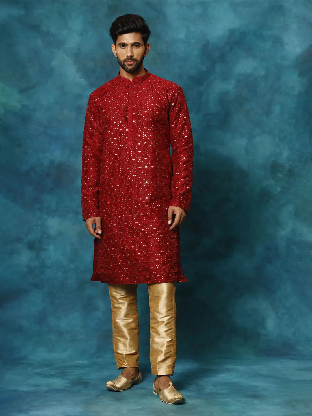 Vastramay Men's Maroon Silk Embellished Kurta