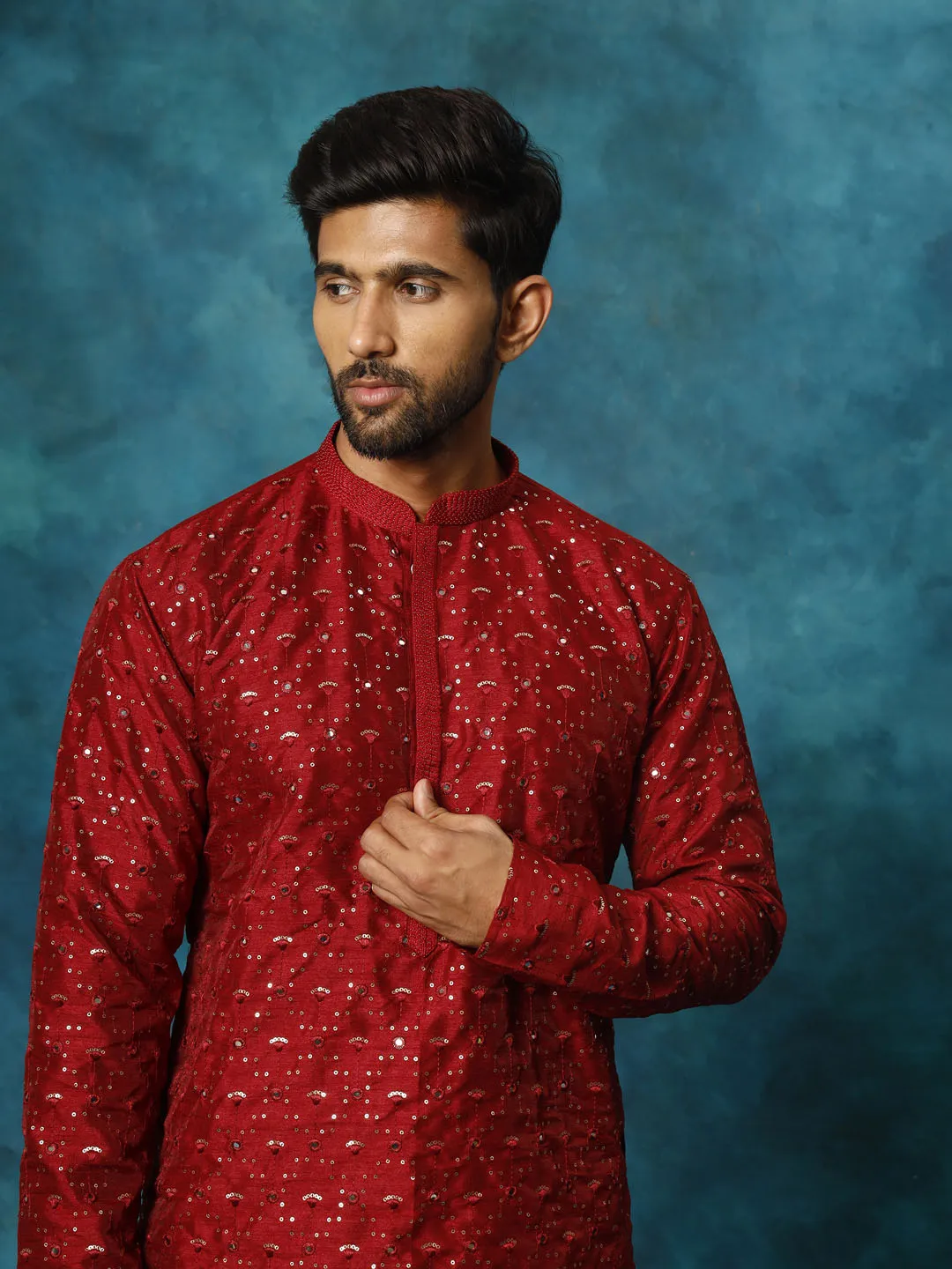 Vastramay Men's Maroon Silk Embellished Kurta