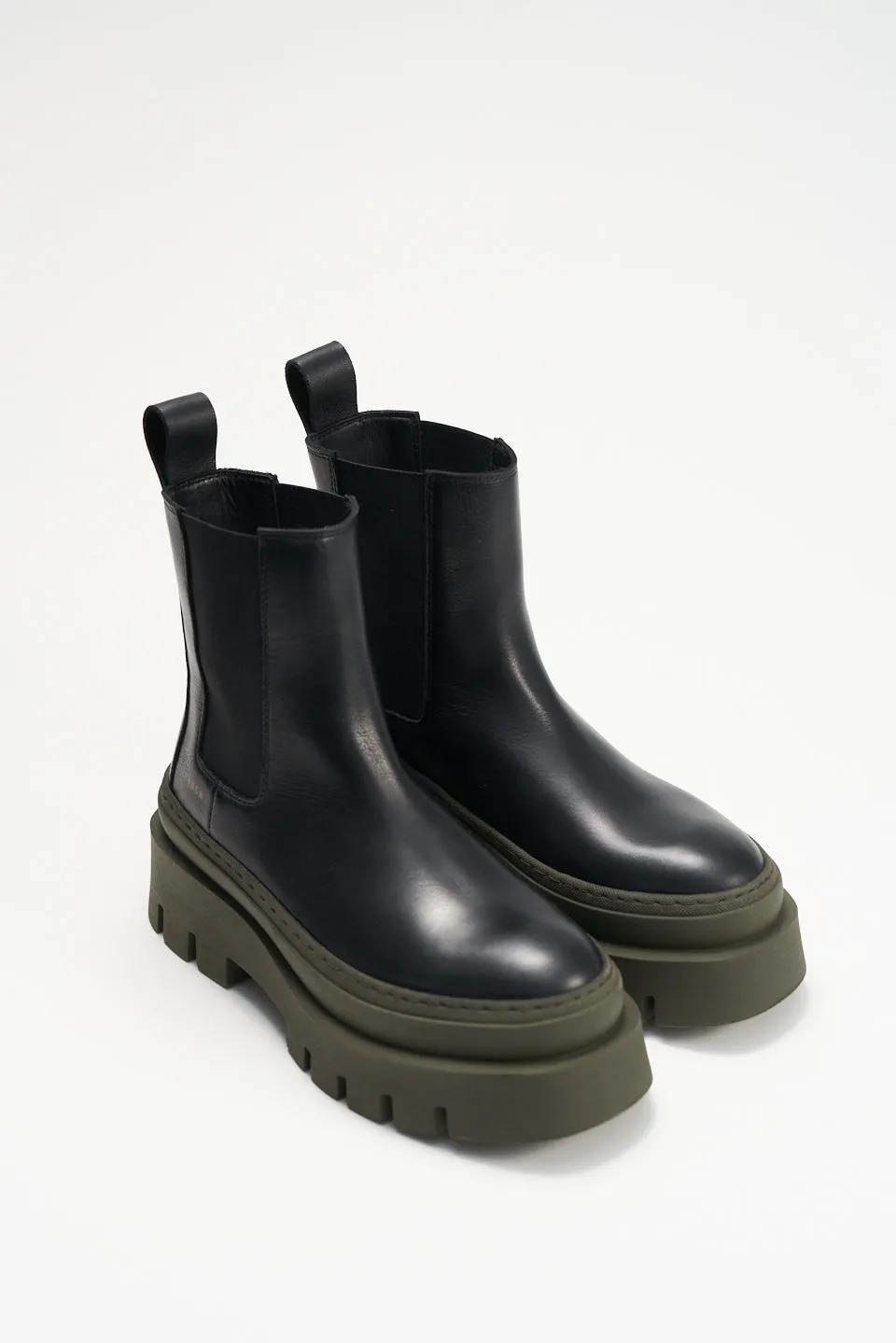 Vitello Black Green Chelsea Boots